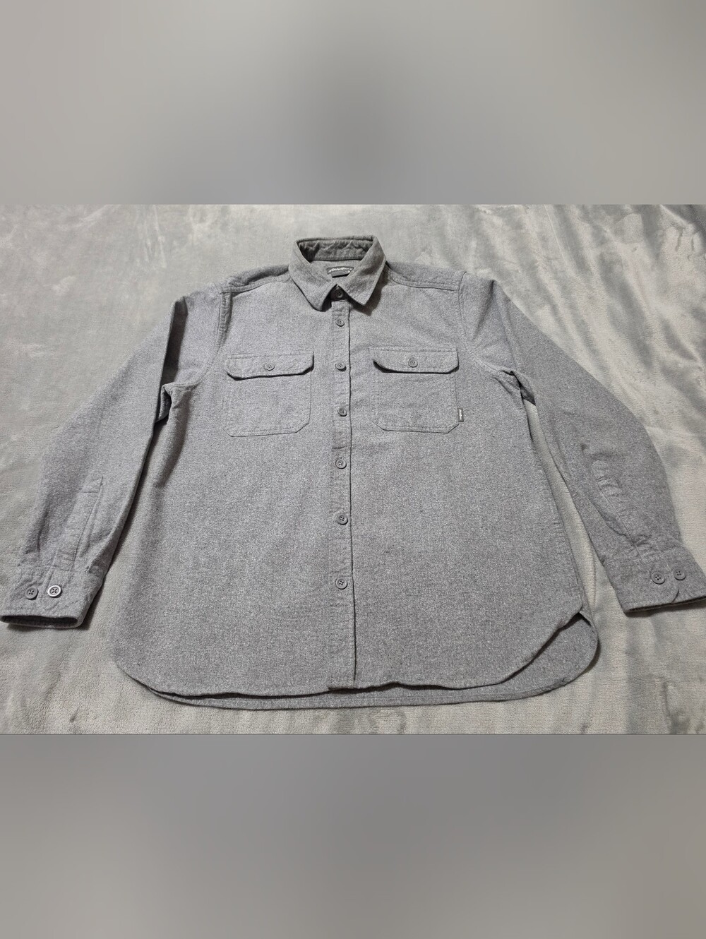 Eddie Bauer Gray Solid Cotton Long Sleeve Flannel Shirt - Mens M